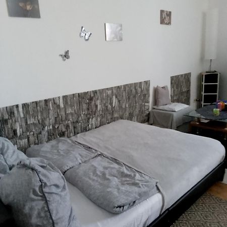 Studiowohnung, Neu Renoviert, Zentrale Lage Saarlouis Bagian luar foto