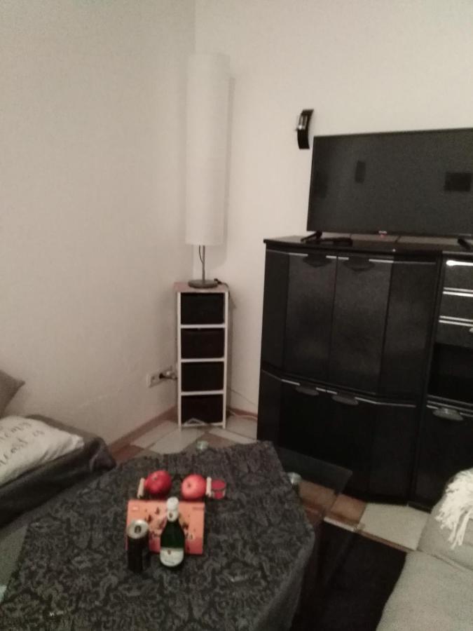 Studiowohnung, Neu Renoviert, Zentrale Lage Saarlouis Bagian luar foto