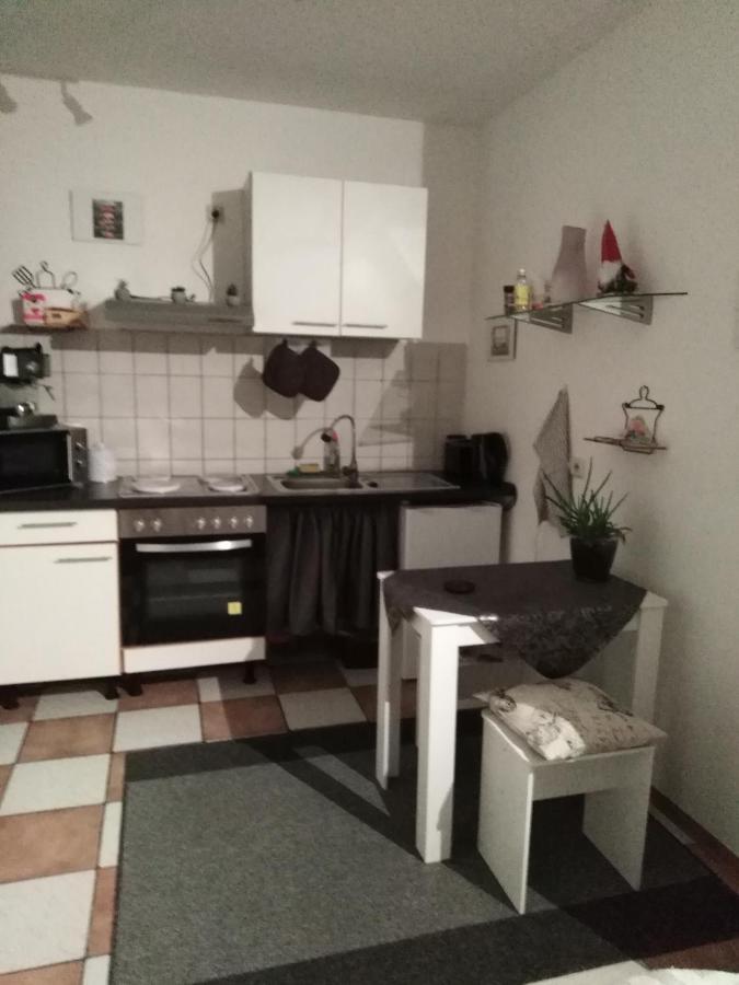 Studiowohnung, Neu Renoviert, Zentrale Lage Saarlouis Bagian luar foto